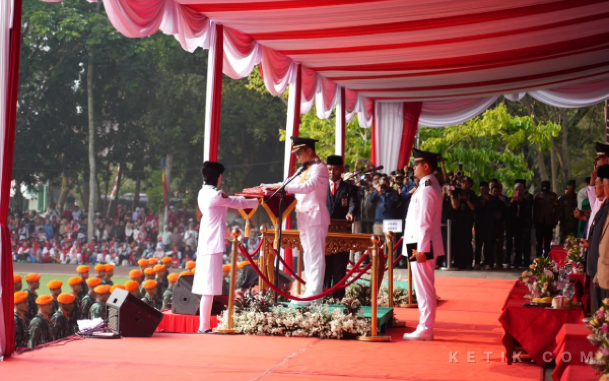 Thumbnail Berita - Bupati KDS: Semangat Kemerdekaan Harus Dibuktikan Lewat Kerja Nyata