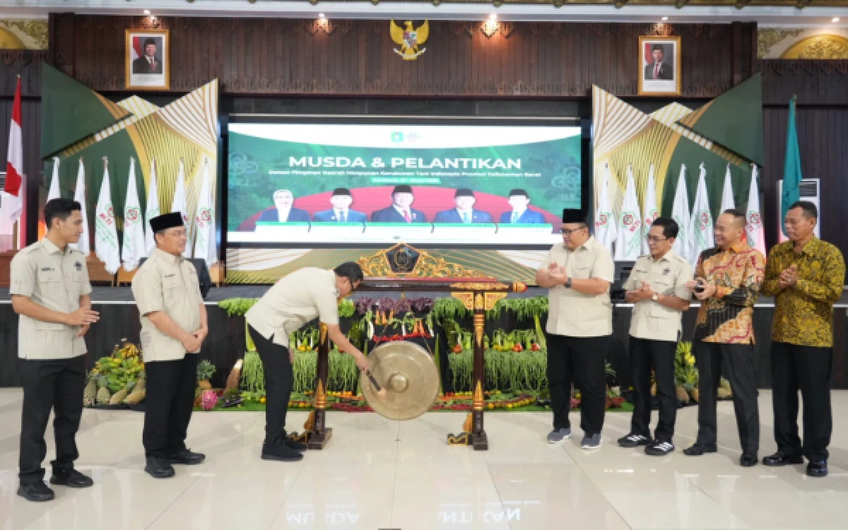 Thumbnail Berita - Ngeri! Ketua HKTI se-Kalbar Dipimpin Bupati-Wali Kota