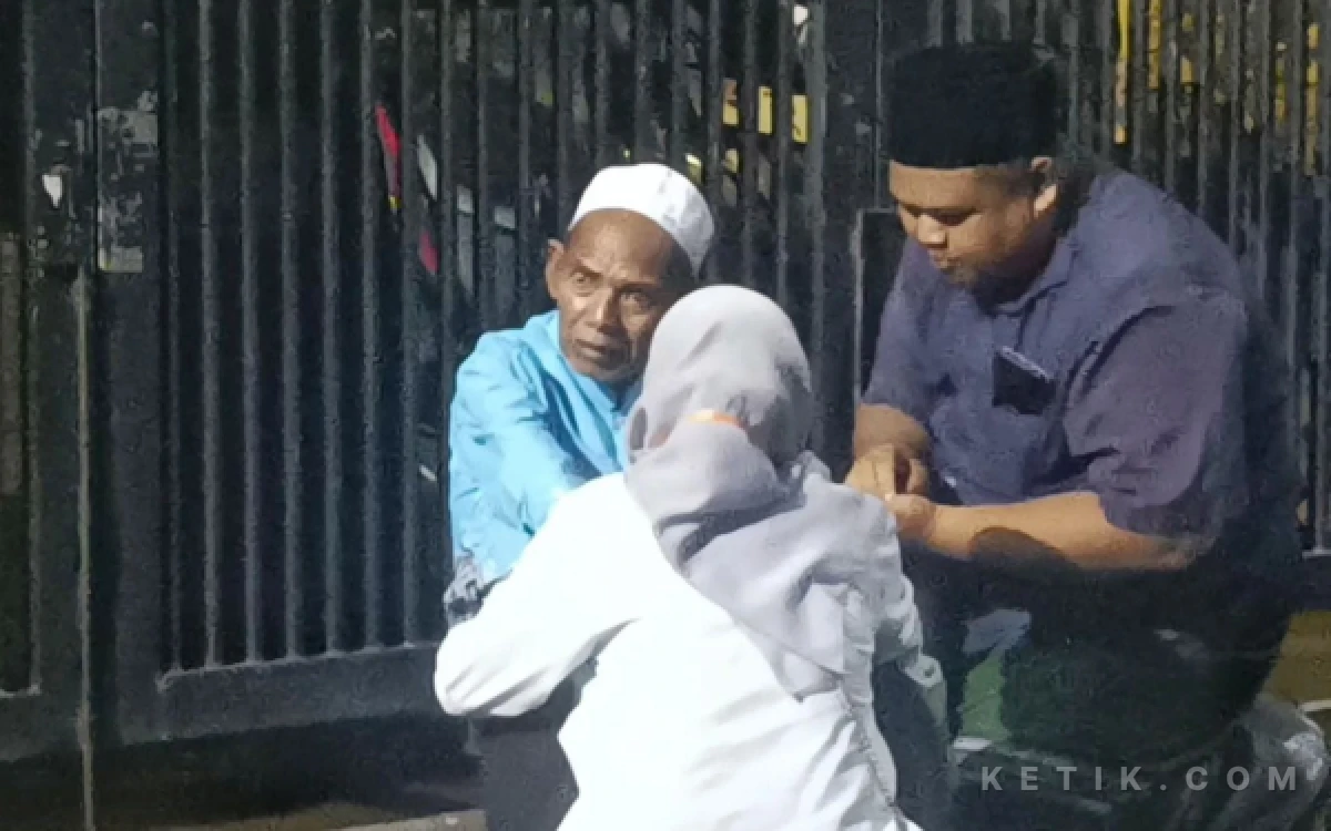 Thumbnail JCH Lansia Asal Jombang Kabur dari Asrama Haji Embarkasi Surabaya, Kini di RS Menur