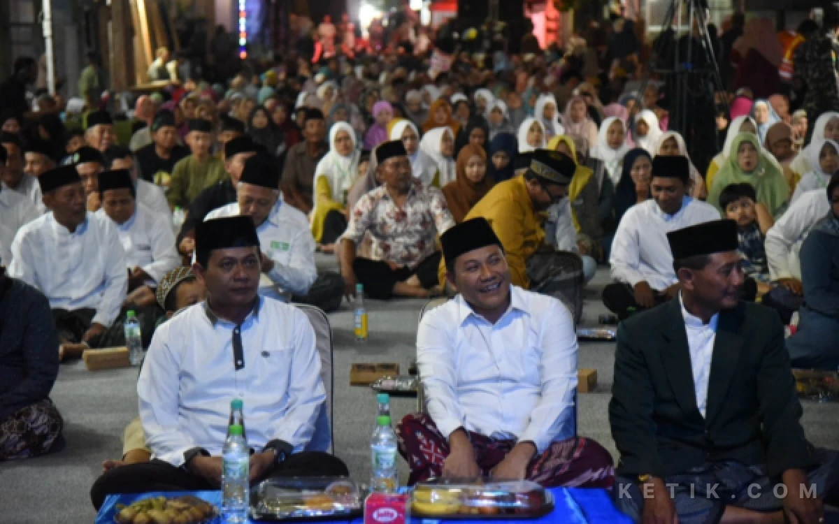 Thumbnail Berita - Bupati Subandi: Mari Dukung Betonisasi Jalan dan Pembangunan RSUD Sedati