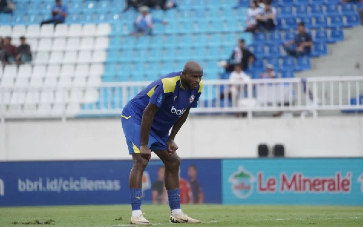 Thumbnail Berita - Dalberto, Gabi, dan Joel Jadi Andalan, Ini Starting XI Arema FC Hadapi PSM Makasar