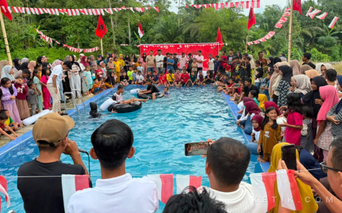 Thumbnail Berita - Dari Perang Bantal hingga Hadiah Ayam, Jamaluddin Idham Hadirkan Keceriaan HUT RI di Abdya