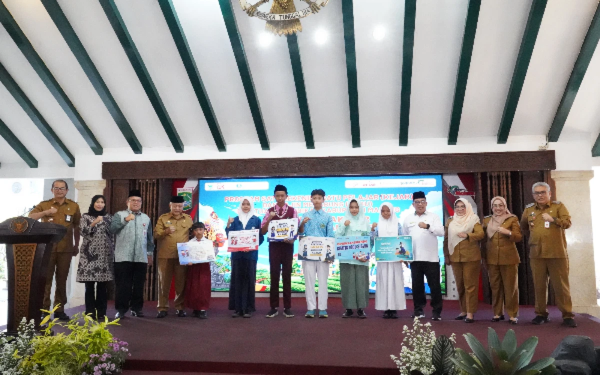 Thumbnail Berita - Dorong Literasi Sejak Dini, OJK Malang: Program KEJAR Bekal Masa Depan Pelajar