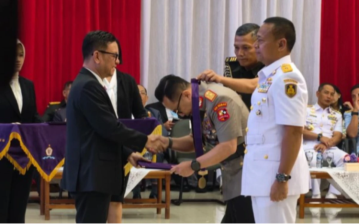 Thumbnail Berita - Lemhannas Kukuhkan 85 Alumni P3N Angkatan XXVII, Ace Hasan: Harus Jadi Pemimpin Visioner
