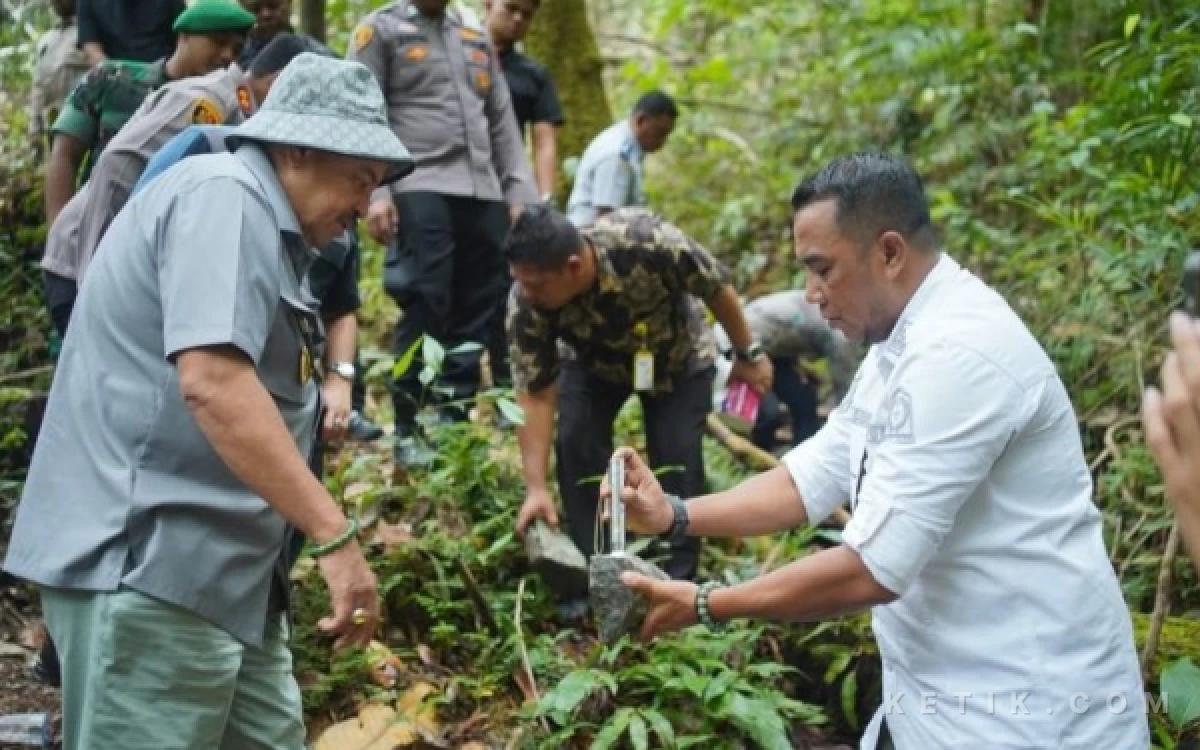 Thumbnail Berita - Giok Nagan Raya Resmi Kantongi HKI, Perkuat Identitas dan Daya Saing Daerah