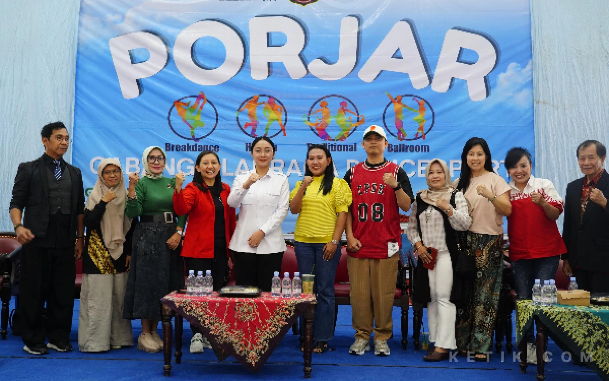 Thumbnail Berita - Dancesport Kota Blitar Punya Potensi Besar, Elim Tyu Samba Siapkan Generasi Juara