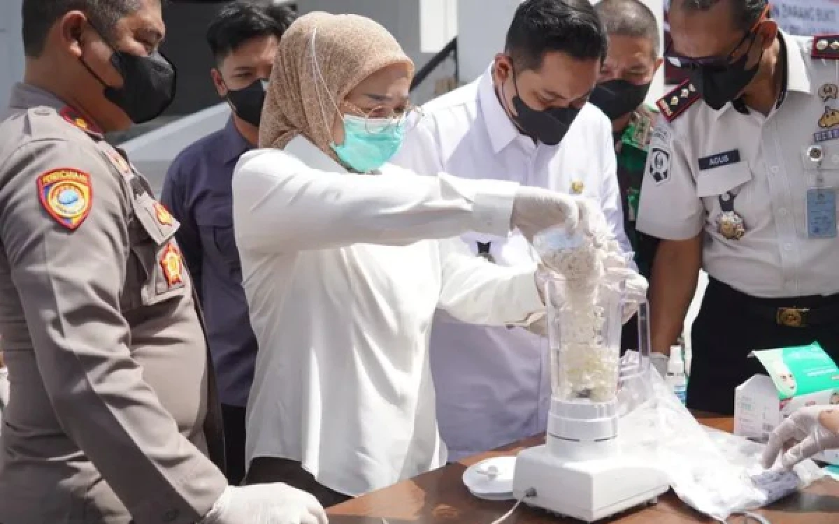 Thumbnail Ketua DPRD Lumajang Ikut Musnahkan Barang Bukti Perkara Pidana Umum