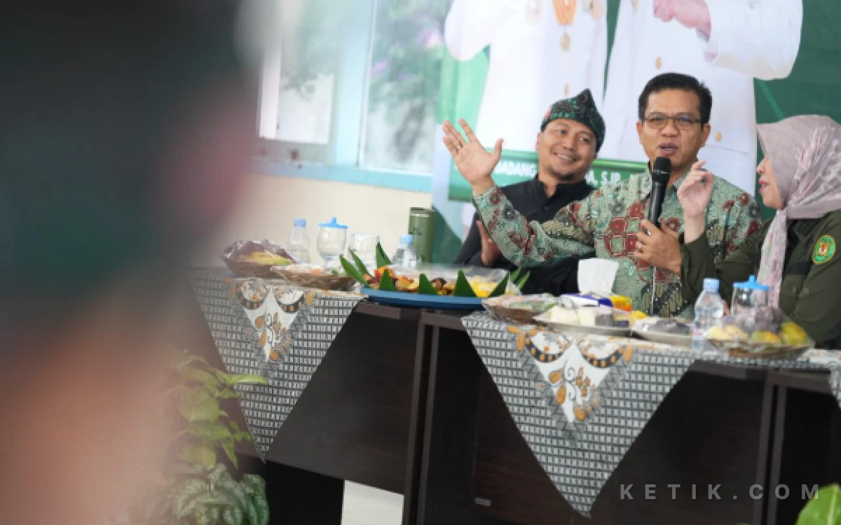 Thumbnail Berita - Bupati KDS Tekankan Pencegahan, Kades Diminta Pahami Aturan Kelola Anggaran