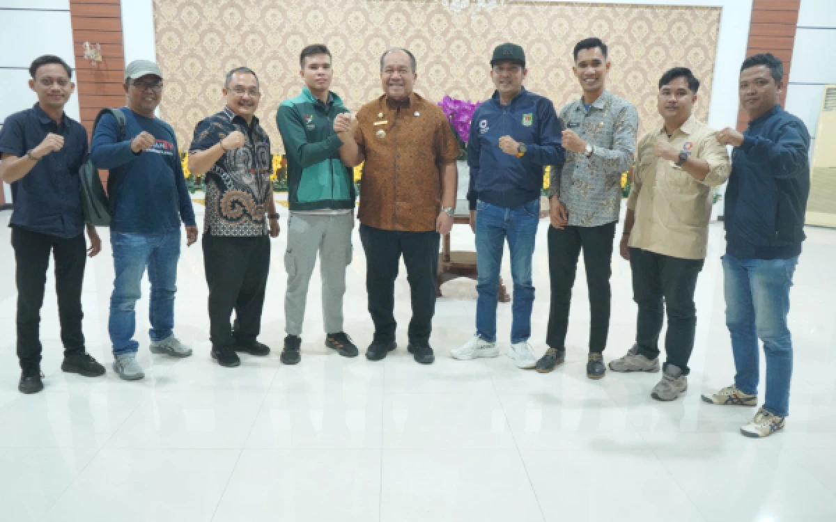 Thumbnail Berita - Bupati Asahan Lepas Atlet Renang Berlaga di Kejuaraan Indonesia Open 2026